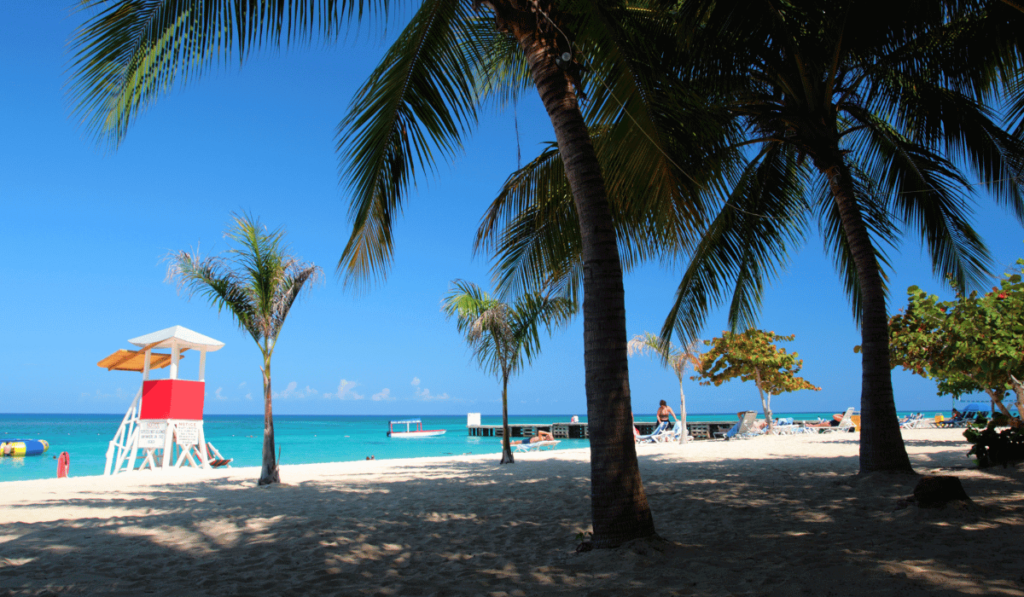 Doctor's Cave Beach (Montego Bay) - A historic beach with crystal-clear waters.